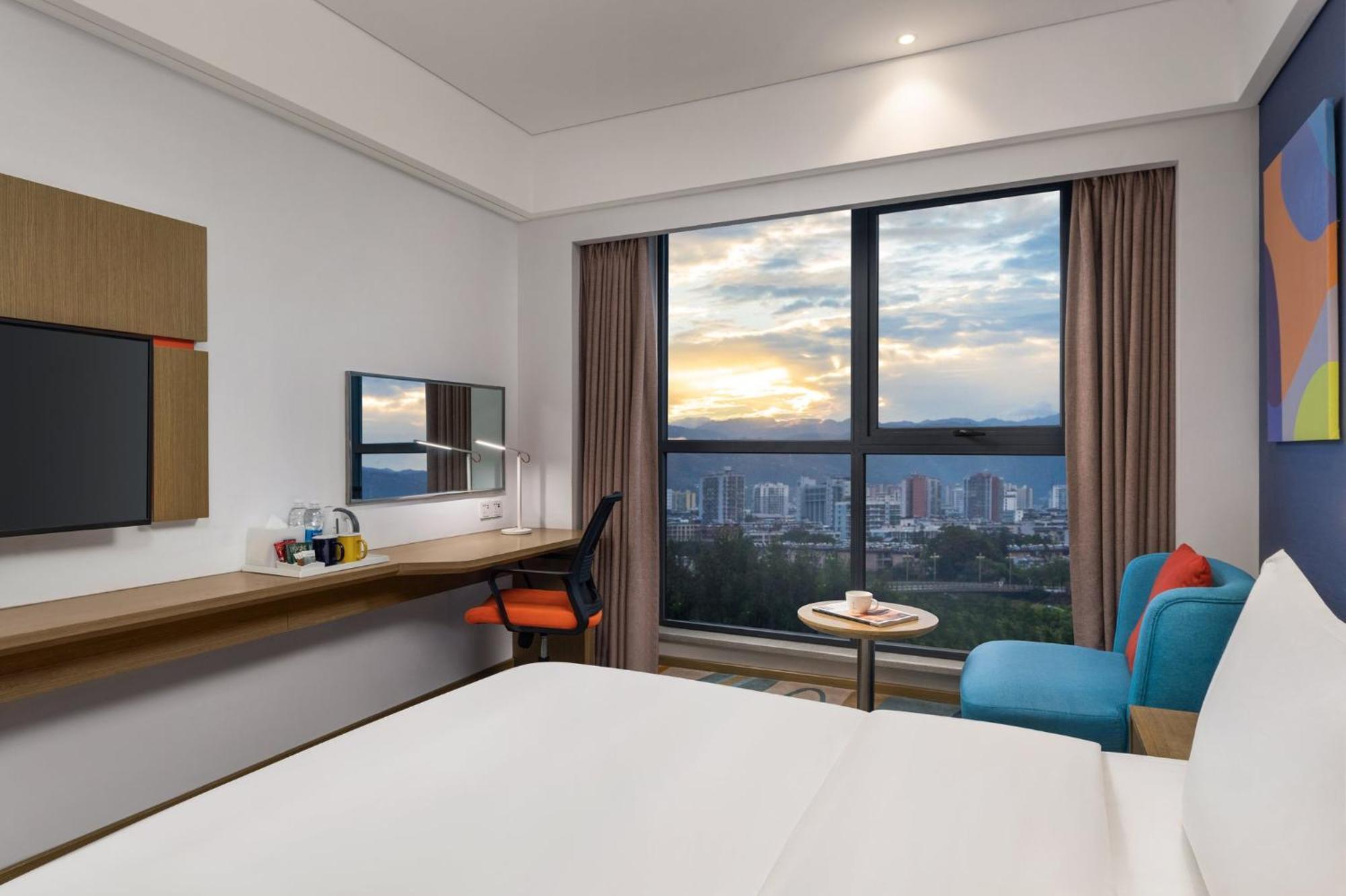 Holiday Inn Express - Xichang City Center By Ihg Exterior photo