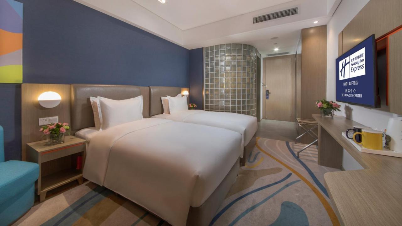 Holiday Inn Express - Xichang City Center By Ihg Exterior photo